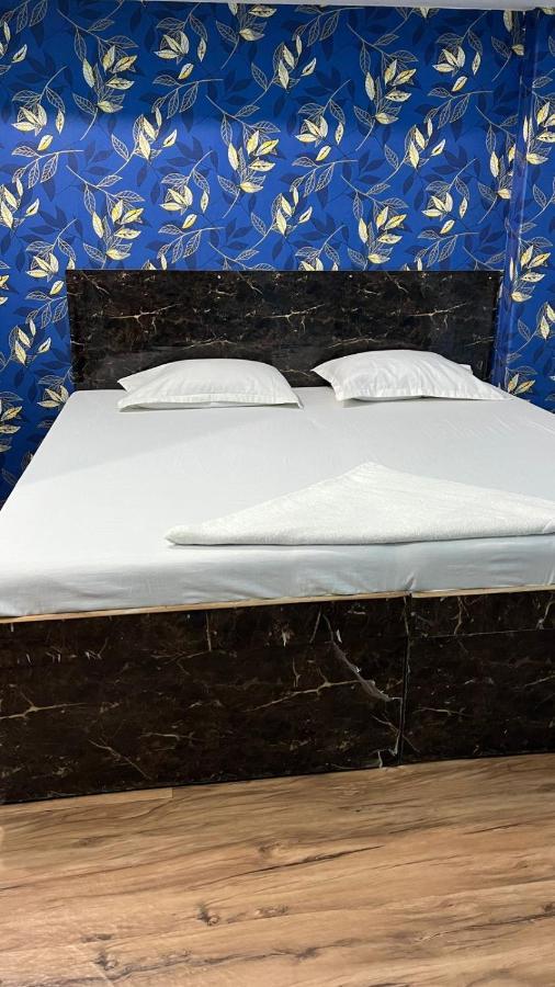 Krishna P. Guest House Варанасі Екстер'єр фото